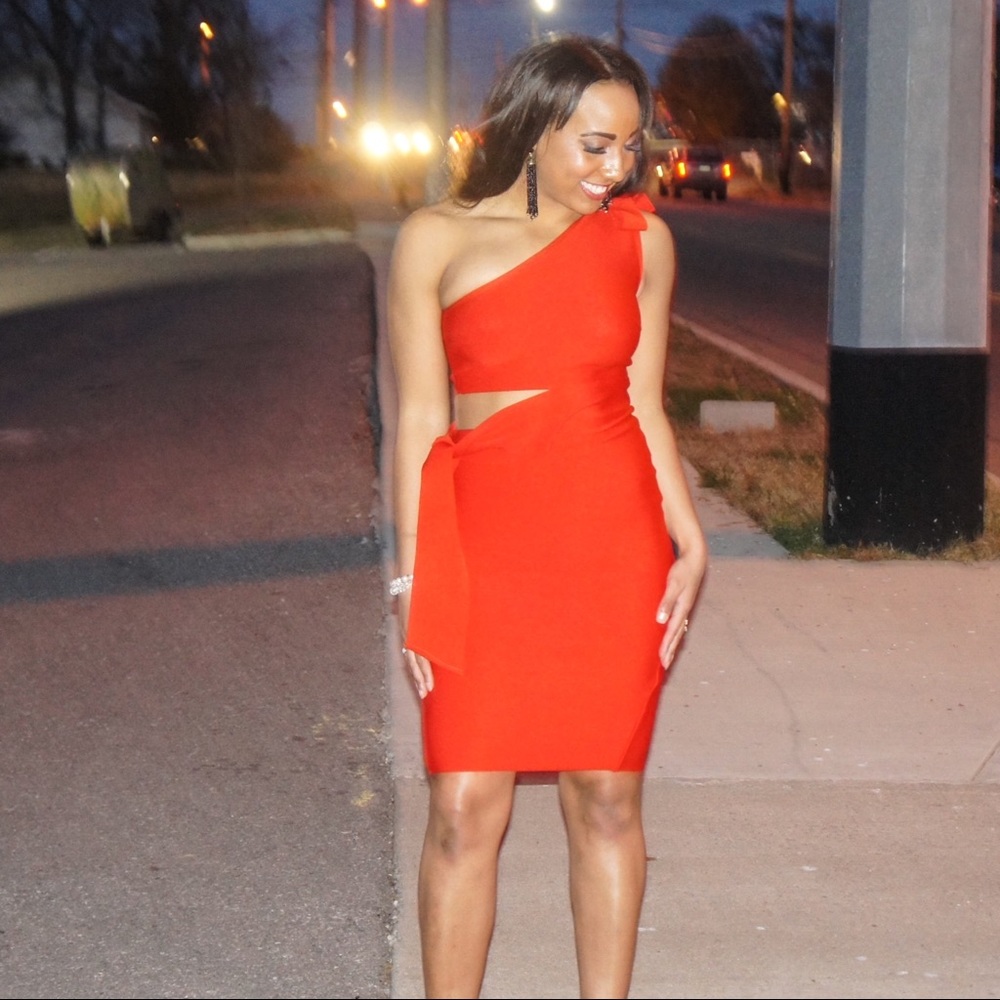 Cutout midi dress *last 1*
